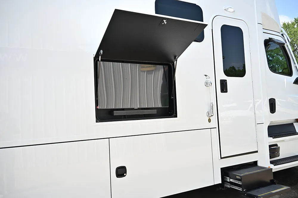 2024 Renegade XL 45' Super C Coach Bunk House Model X45BBC- Owner Demo!