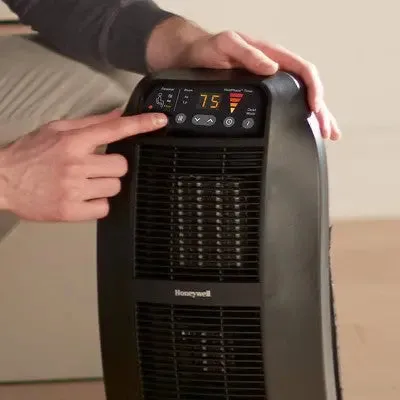 New - Honeywell Heat Genius Ceramic Heater Black